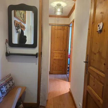 Апартаменты 4 Person With Garage Куршевель